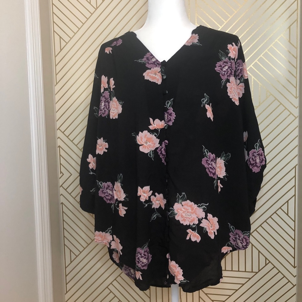 Torrid floral blouse